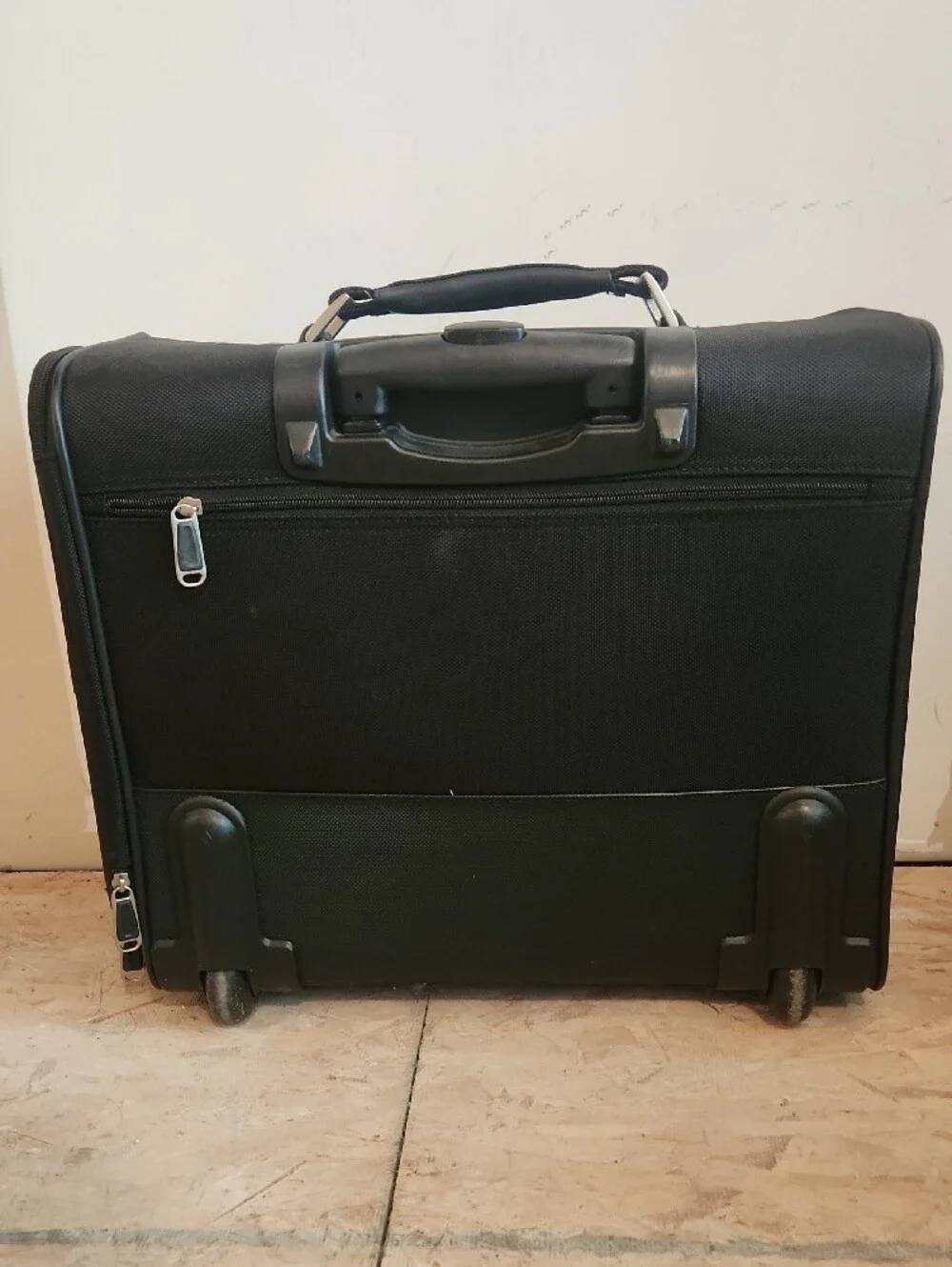 Samsonite Black Laptop Briefcase with Front Pocket And Side Laptop Access